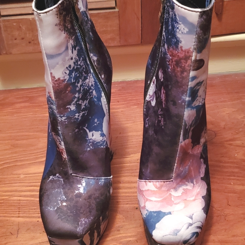 Platform boots- Wearable Art Sz. 7.5 - Picture 6 of 15